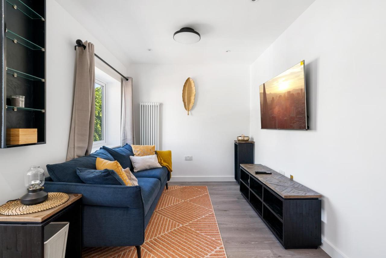 Newly Refurbished 2 Bed Flat Lejlighed Mill Hill Eksteriør billede