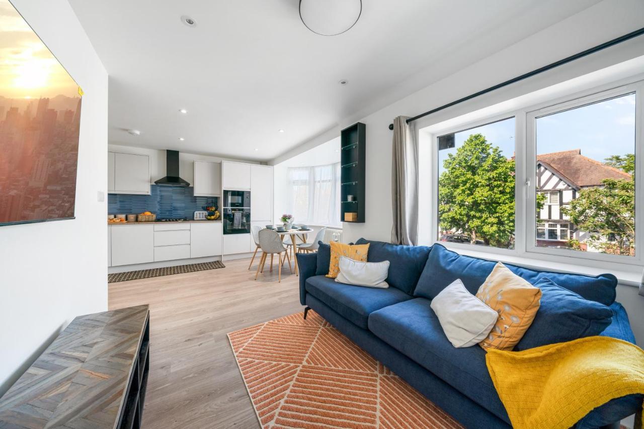 Newly Refurbished 2 Bed Flat Lejlighed Mill Hill Eksteriør billede